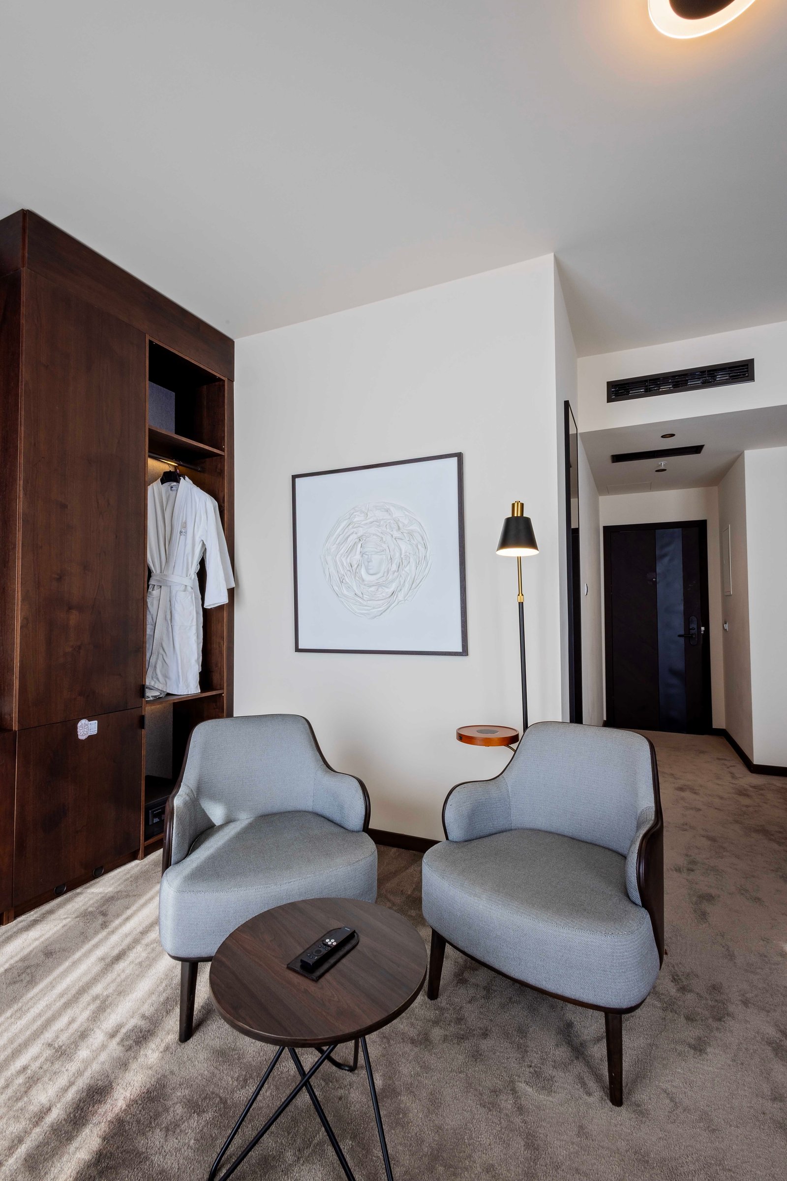 Deluxe suite main view