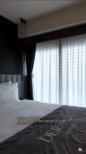 Instagram highlight tile